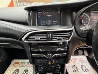 INFINITI Q30