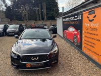 INFINITI Q30